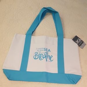 "I come to the sea to breathe" Beachbag Tote